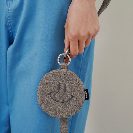 即納【small stuff】SMILEY POOP BAG CHARM（GRAY）