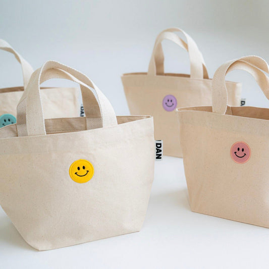 ※予約販売【DA】Smile Walking Bag