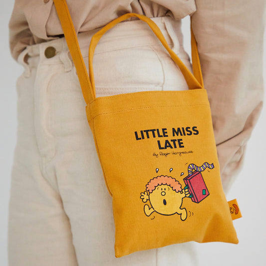 ※予約販売【DA】Mr. Men Little Miss Cross Walking bag（Little Miss Late）